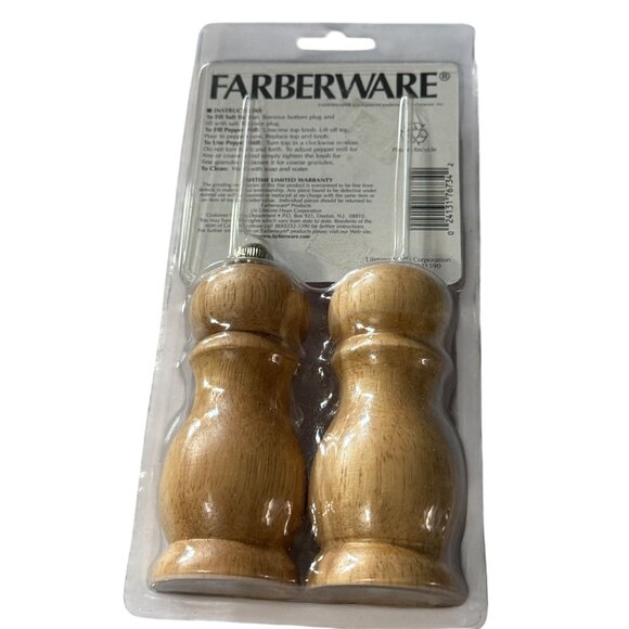 NEW in Package Farberware 4 inch Wood Salt Shaker and Pepper Mill Set - Picture 2 of 9